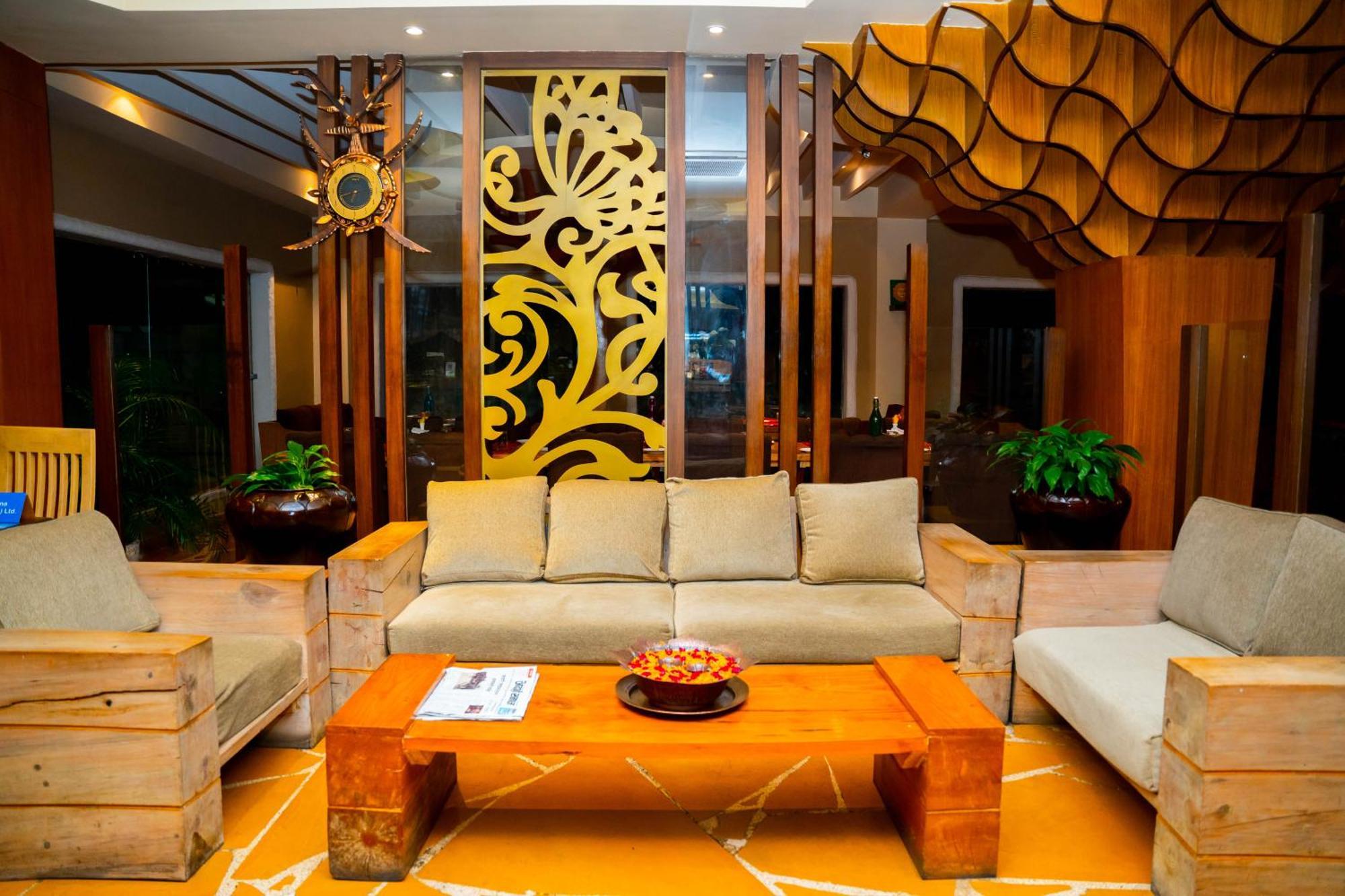 Teeka Resort Suites & Spa Pokhara Exterior foto