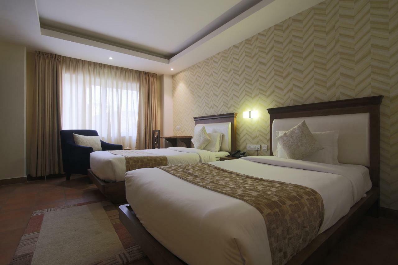 Teeka Resort Suites & Spa Pokhara Exterior foto