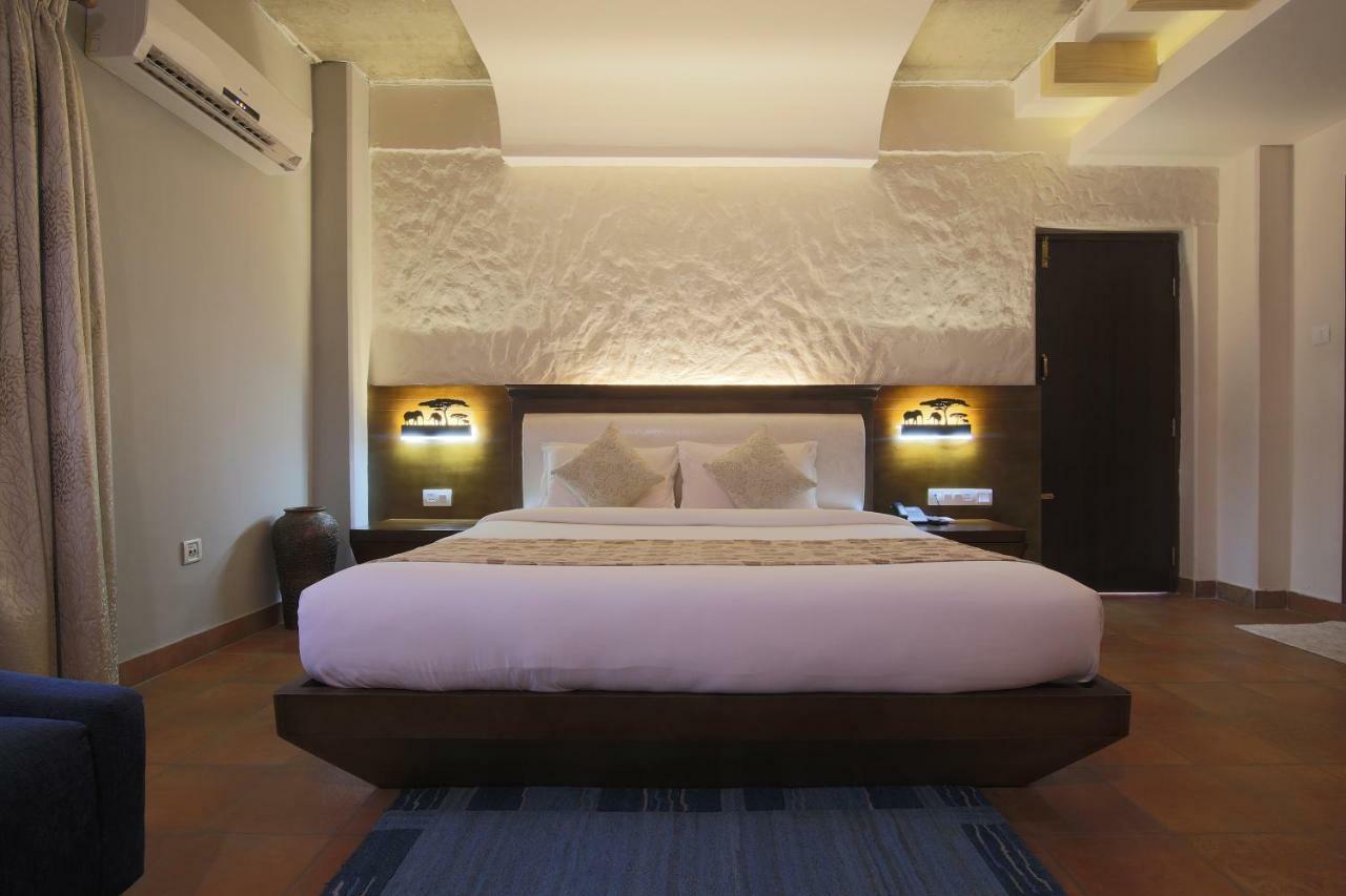 Teeka Resort Suites & Spa Pokhara Exterior foto